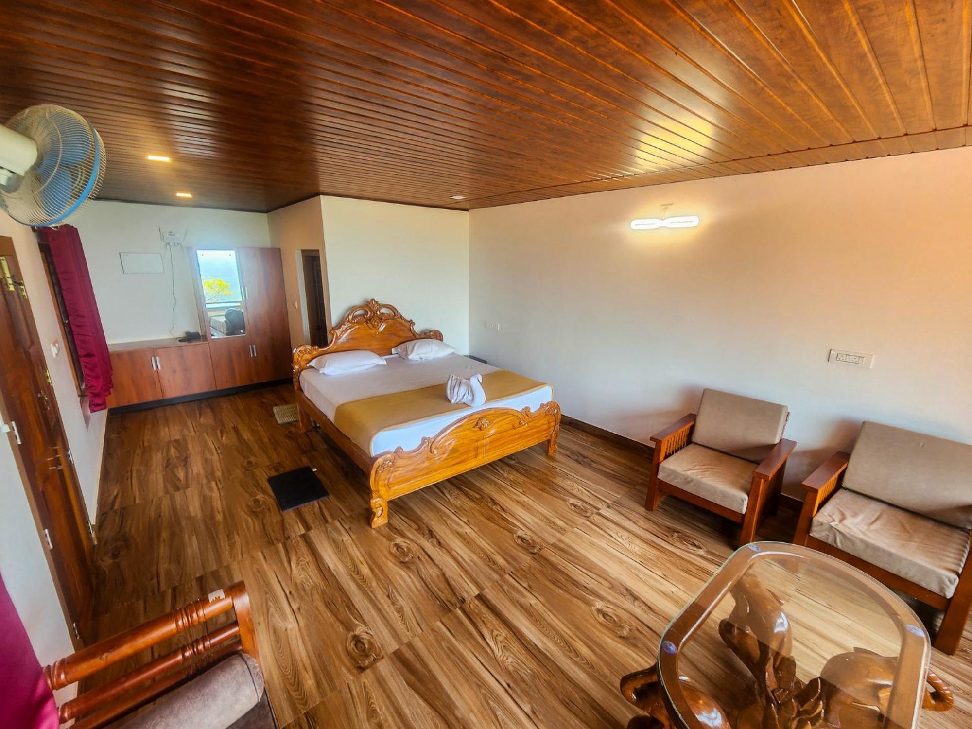 Celestial Heights Homestay Kurchi Exterior photo
