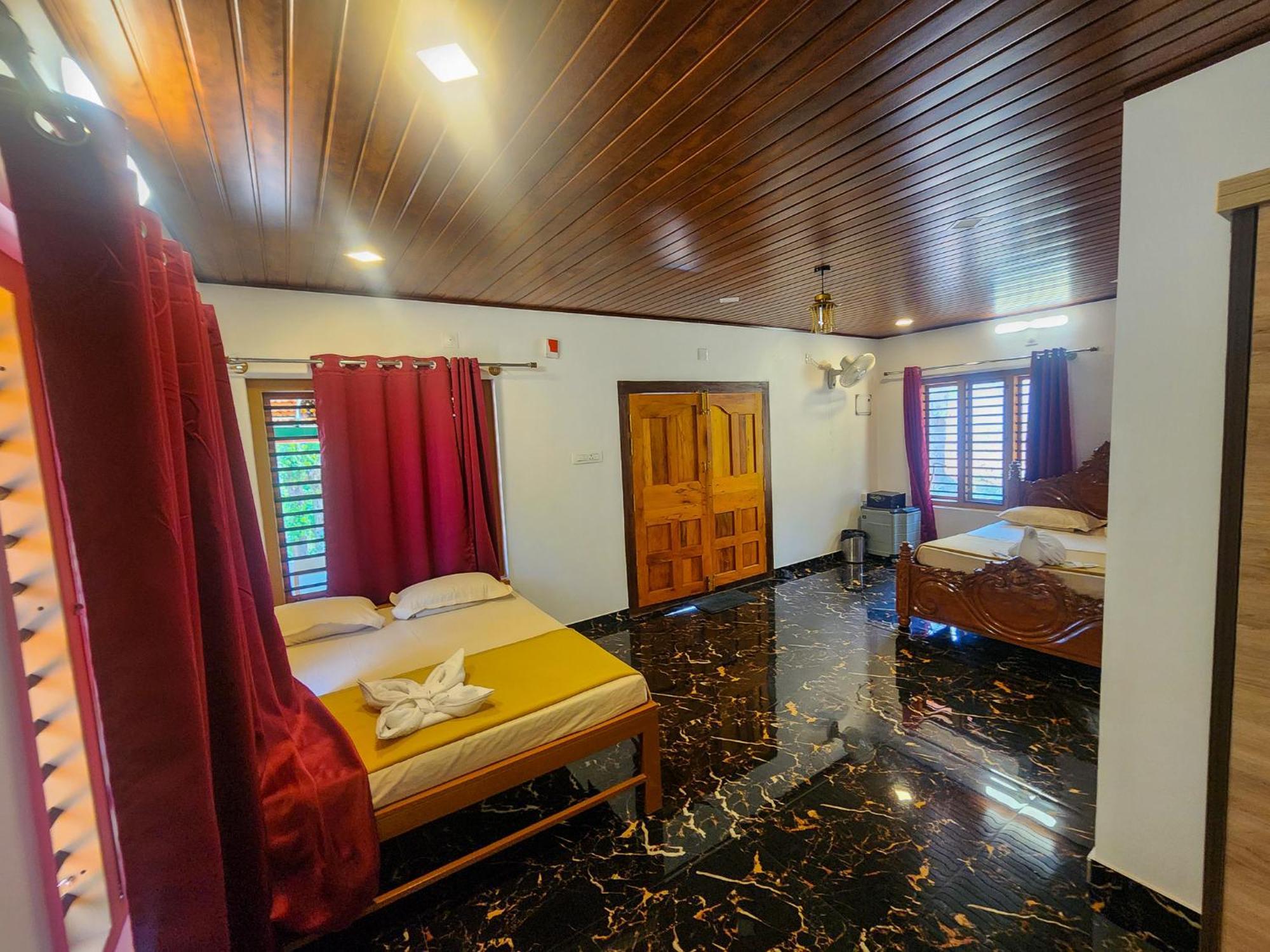 Celestial Heights Homestay Kurchi Exterior photo