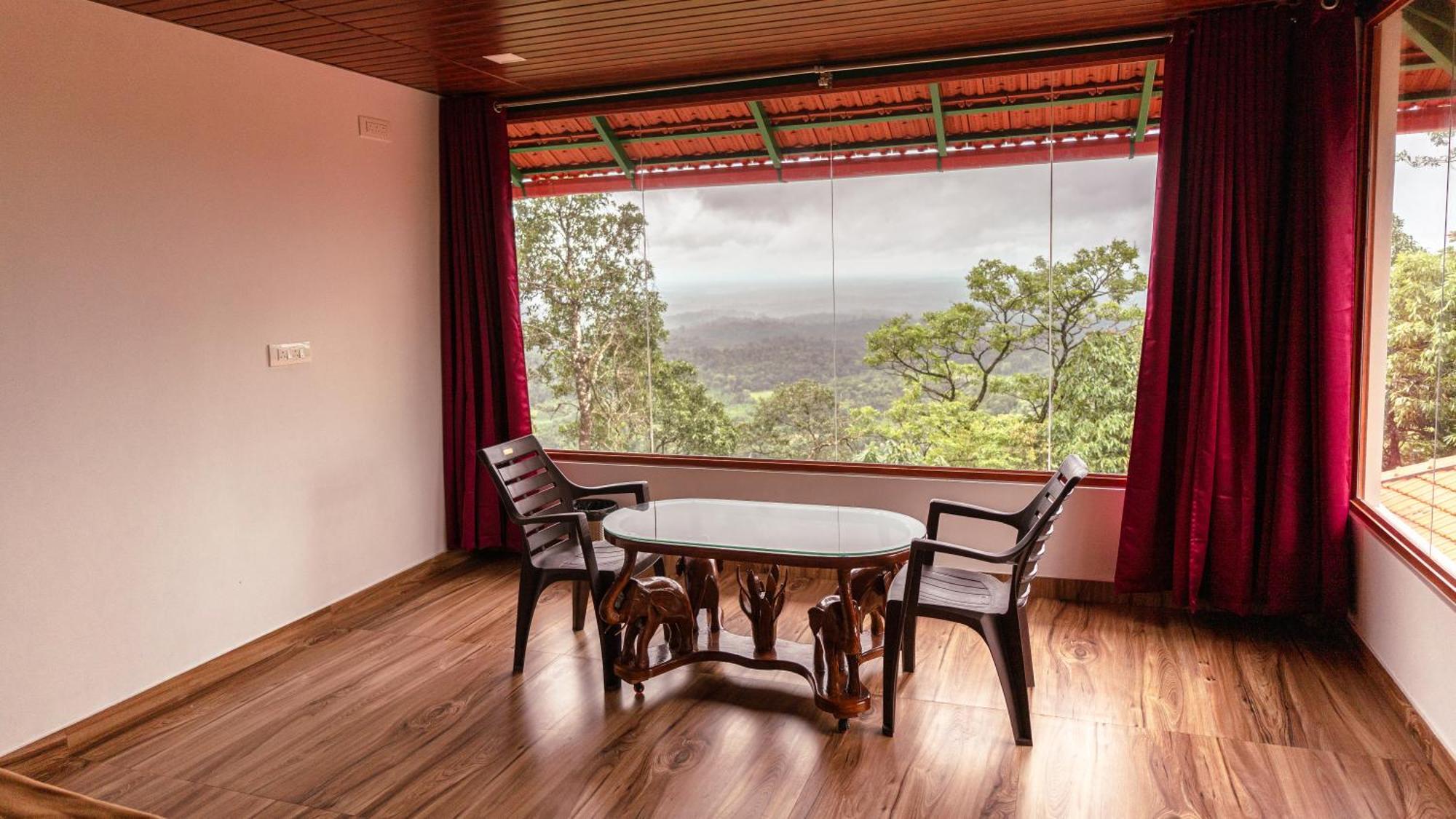 Celestial Heights Homestay Kurchi Exterior photo