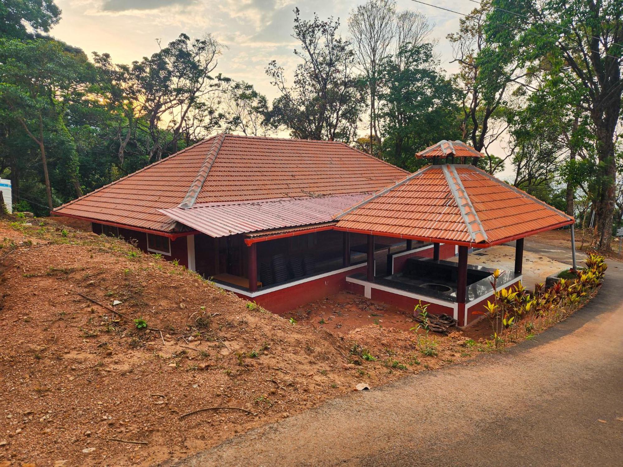 Celestial Heights Homestay Kurchi Exterior photo