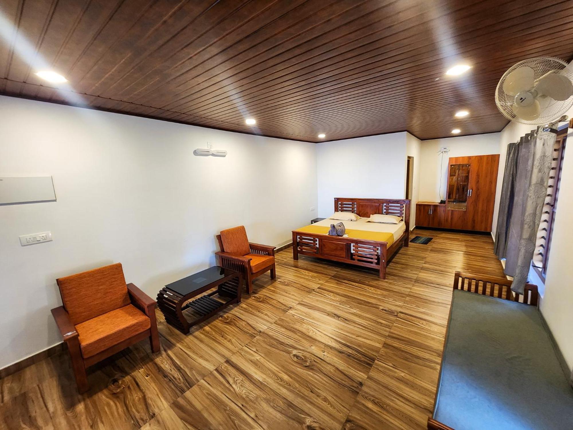 Celestial Heights Homestay Kurchi Exterior photo