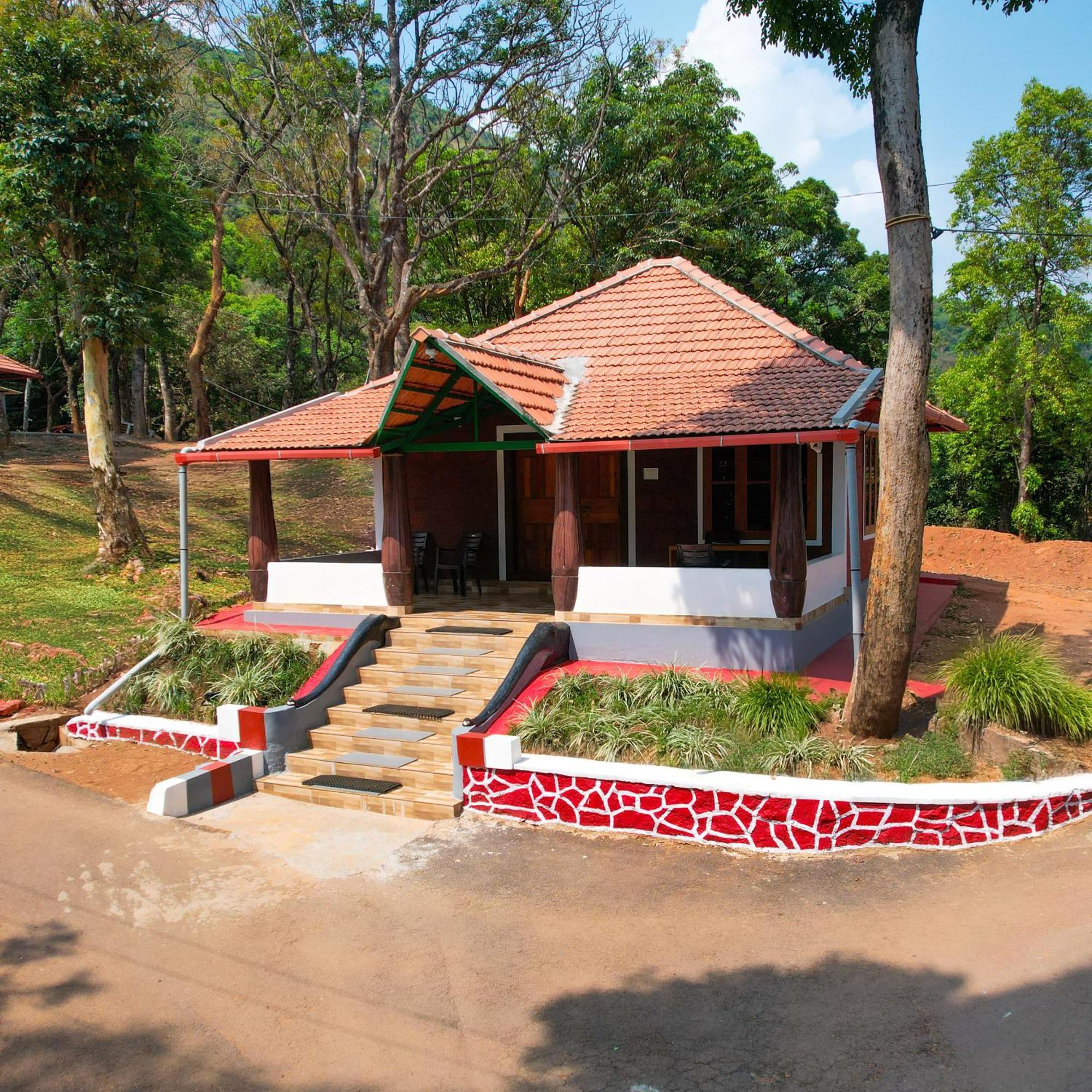 Celestial Heights Homestay Kurchi Exterior photo